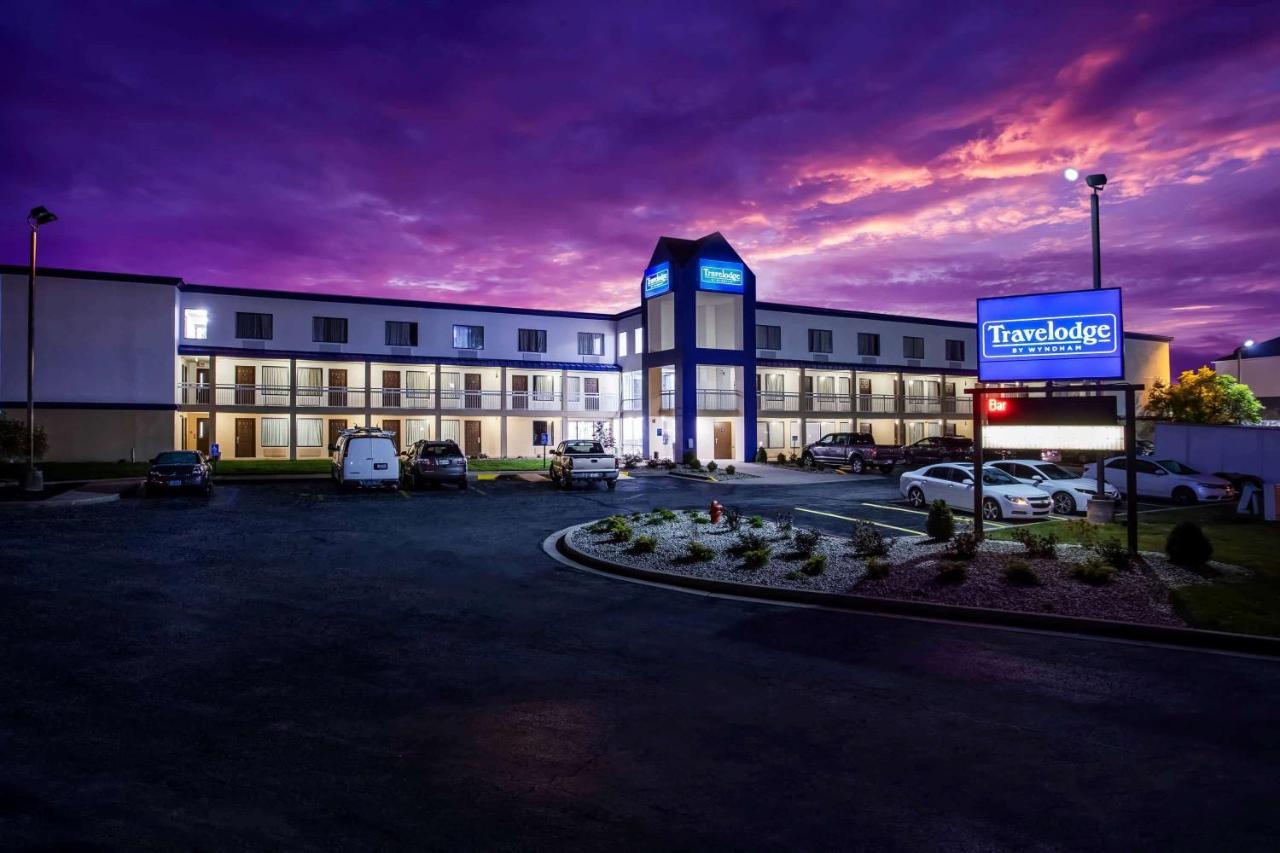 Travelodge By Wyndham Fort Wayne North Екстер'єр фото